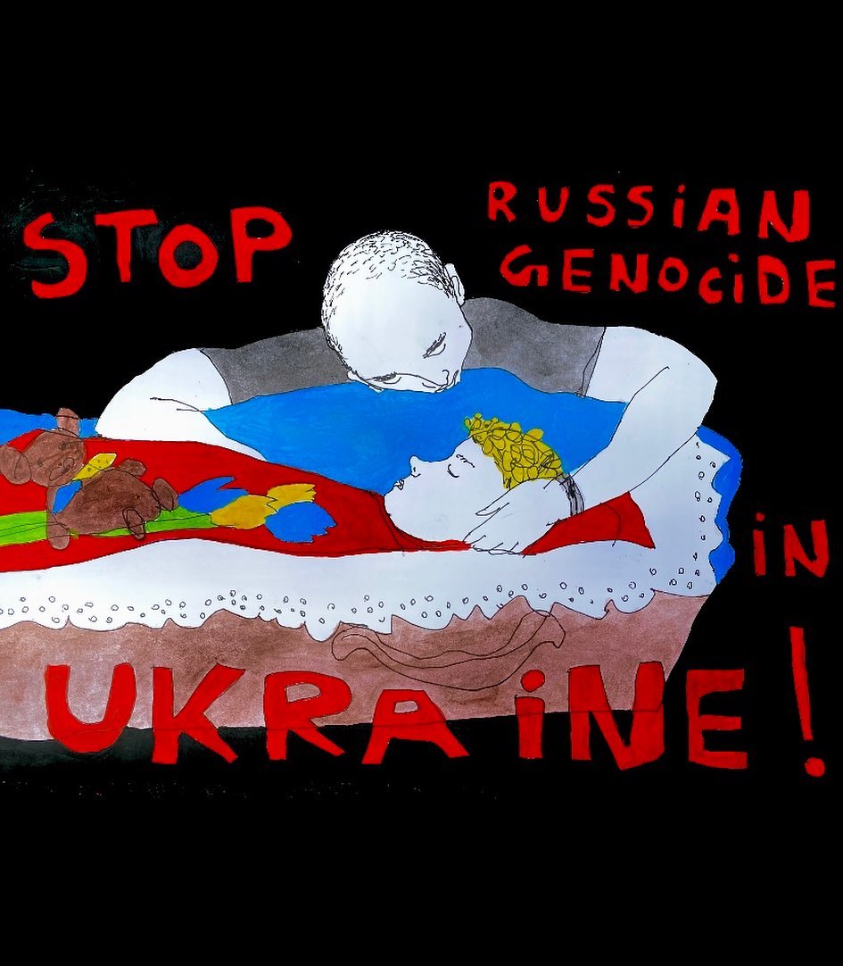 Батько ховає чотирьохрічну дитину